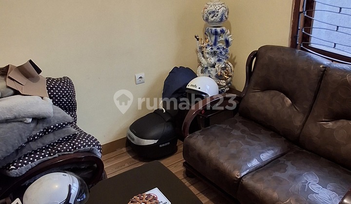 Dijual Rumah Tengah Kota Under 2 M 2