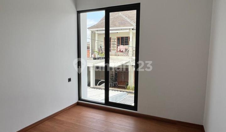 Rumah.baru 2.5 M Tengah Kota 2