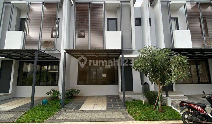 Rumah 2 Lantai Sudah Renovasi Semi Furnished HGB di Cluster Myza, Tangerang 1