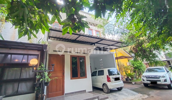 New 2-Story Ready-to-Occupy House in Bintaro Near Highway and Station