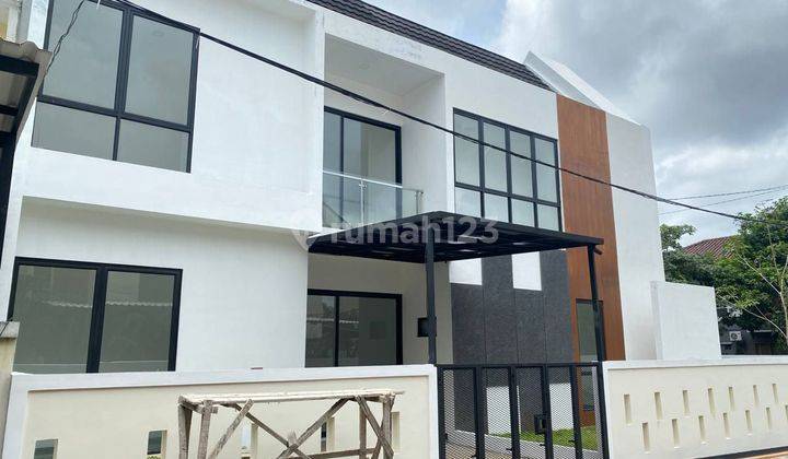 RUMAH BRANDNEW 2LT SIAP HUNI MODERN MINIMALIS DI BSD CITY 1