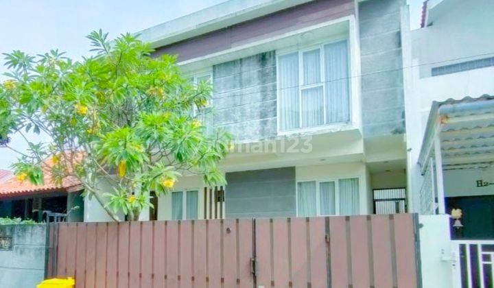 RUMAH 2LT SIAP HUNI BAGUS TERAWAT STRATEGIS DI BSD CITY 1