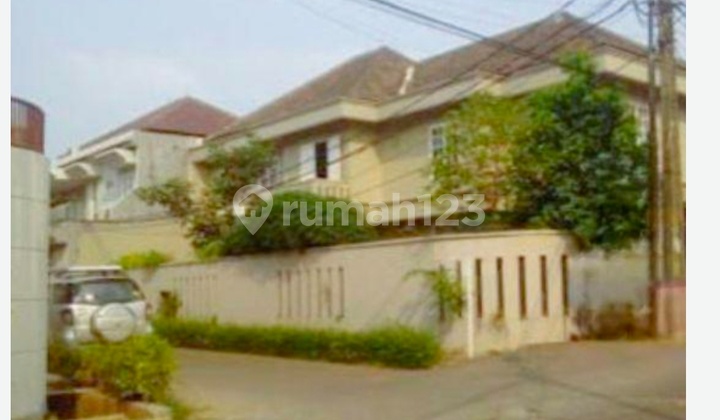 Turun Harga Rumah Sudut SHM Pinggir Jalan Dijual di Bintaro Jaya Turun Harga Rumah Sudut SHM Pinggir Jalan Dijual di Bintaro Jaya