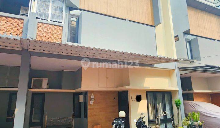 Rumah Modern Tropis 2lt Siap Huni Strategis Dekat Tol Di Bintaro 1