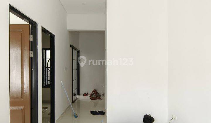 RUMAH BRANDNEW MODERN MINIMALIS LOKASI BAGUS STRATEGIS DI BSD CITY 2