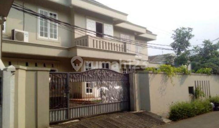 Turun Harga Rumah Mewah Pinggir Jalan SHM bisa Usaha di Bintaro