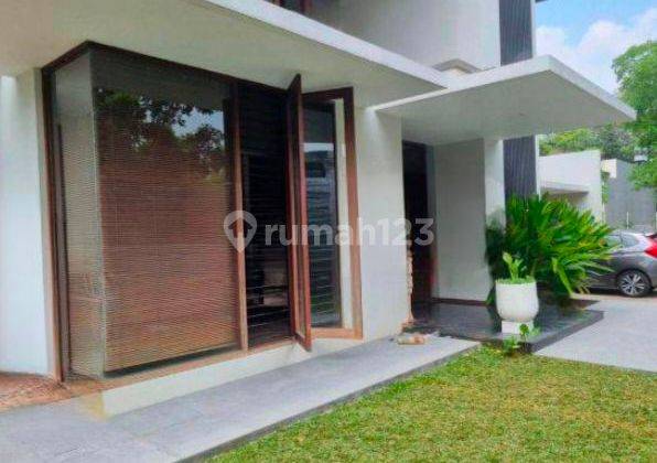 Rumah Sudut 2lt Desaign Modern Lokasi Bagus Di Bintaro Jaya 2