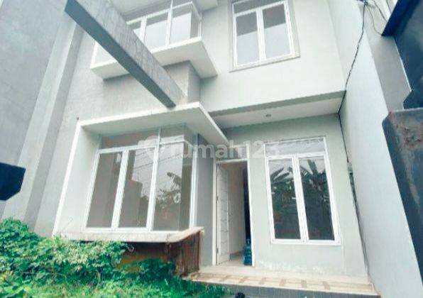 RUMAH BRANDNEW 2LT STRATEGIS DEKAT STASIUN DI BINTARO 1