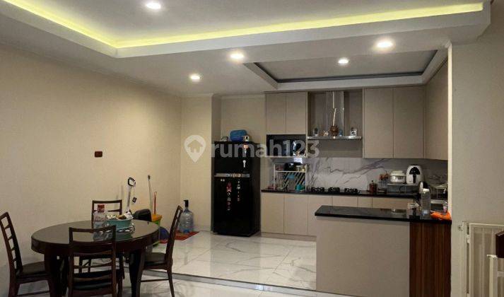 Rumah pik 3,5 lantai dekat rumah sakit pik siap huni udah renov 2
