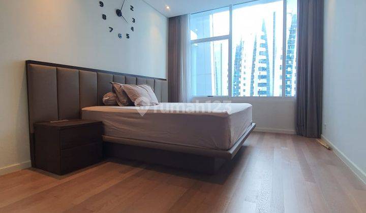 Apartemen Regatta Tower London Full Furnished 2