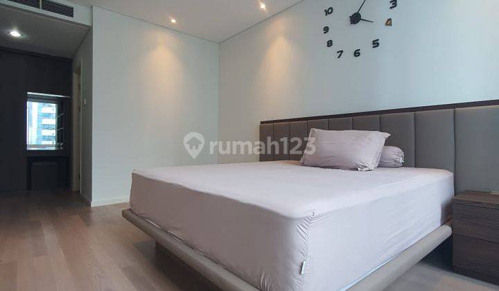 Apartemen Regatta Tower London Full Furnished 2