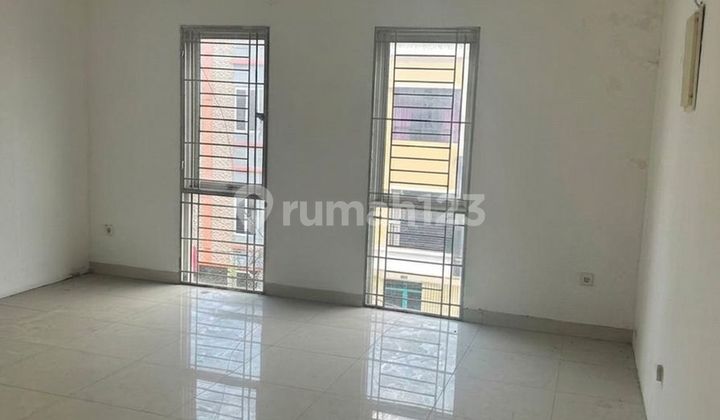Muara Karang Shop House on Main Road, 3.5 Floors, Unfurnished 2