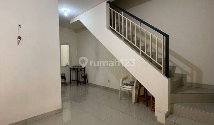 Rumah Pik Siap Huni 2 Lantai 2 Kamar Tidur Nonfurnished Harga Murah 1