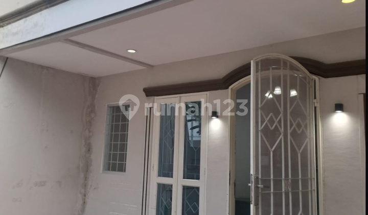 Rumah permata buana 2 lantai 4 kamar tidur siap huni 2