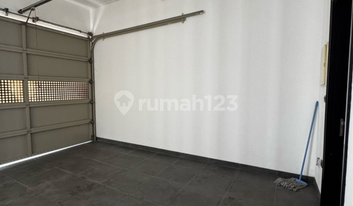 Rumah golf island view golf, Danau 3 lantai Ada Kolam renang 2