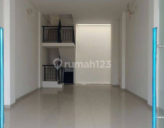 Ruko Avenue Jakarta Garden City 3 lantai Hadap Jalan boulevard 2