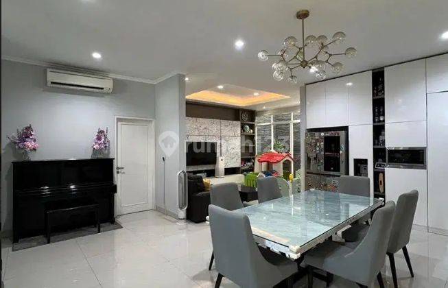 Rumah Golf Lake 2,5 Lantai Siap Huni Depan Taman 4 Kamar Tidur Semi Furnished 1