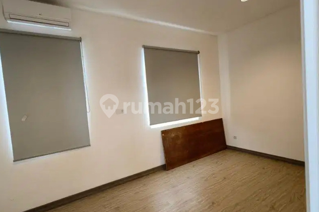 Rumah riviera puri 2 lantai 3 kamar tidur semi furnished dekat mandaya hospital 2