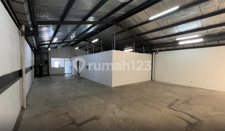 Eagle Sea Warehouse, Tidy 3 Floors Full Building