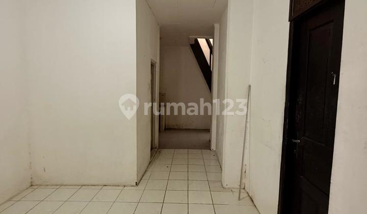 900 Million House Near Pasmod and St. Ursula BSD 900 Million House Near Pasmod and St. Ursula BSD