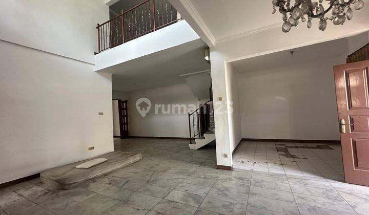 Rumah 2 Lantai Bagus di Bumi Bintaro Permai, Jakarta Selatan 1