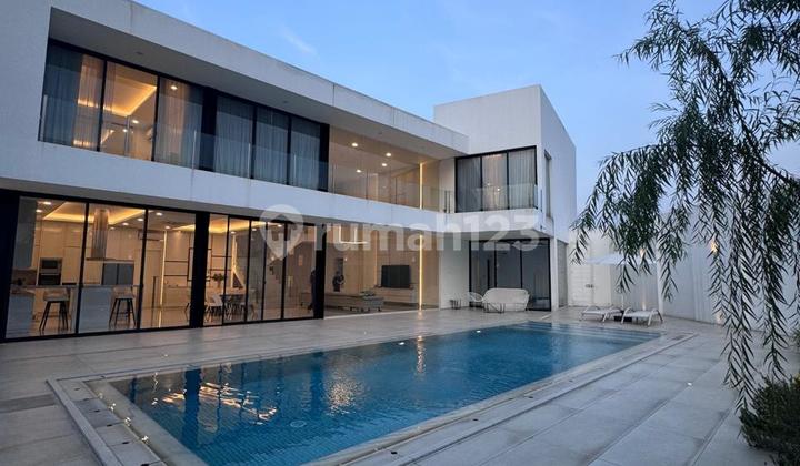 Rumah Bagus 3lantai + Rooftop di BSD Bukit Golf, Tangerang