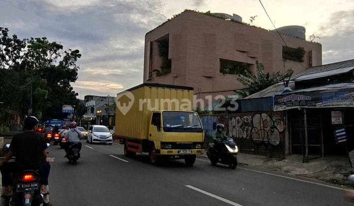 Pinggir Jalan Raya Cocok Untuk Usaha Kos2an Perkantoran Maupun Rumah Tinggal 2