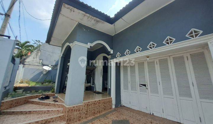 Dijual rumah minimalis siap huni dan strategis di Cinere 1