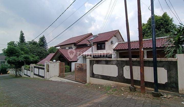 Dijual rumah lahan luas, asri dan siap huni di kawasan Cinere 1