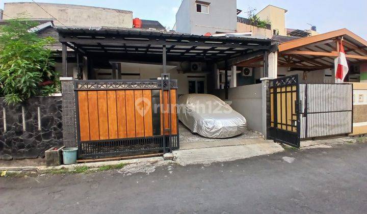 Rumah Modern Minimalis Dalam Komplek Di Ciputat  1