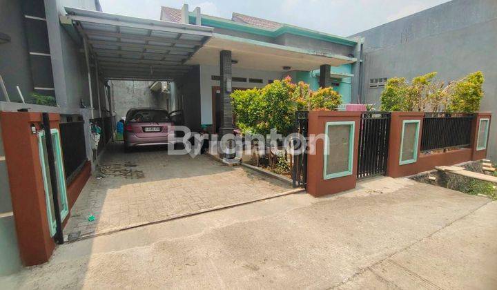 RUMAH CANTIK NEMPEL TOL LIMO 1