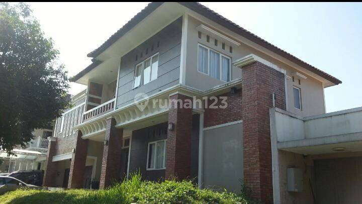 Rumah Kota Baru Parahyangan Full Furnished View Danau Langsung 1