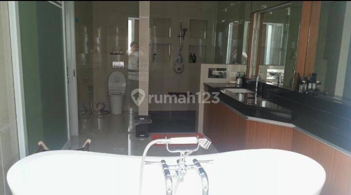 Rumah Kota Baru Parahyangan Full Furnished View Danau Langsung 2