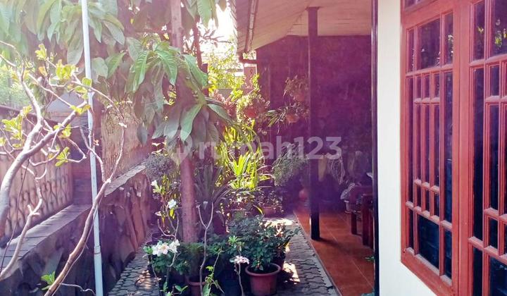 DIJUAL  RUMAH CLASSIC  DANTERAWAT MARGAHAYU RAYA LEBAR 12M2 2