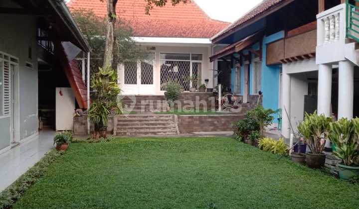 rumah mainroad cihanjuang bentuk memanjang dan terawat cocok untuk dibisniskan 1