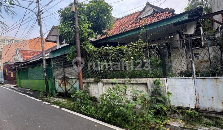 Rumah Hitung Tanah 2 Kavling Cawang 2