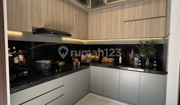 Three-Storey House in Pancoran, South Jakarta 2