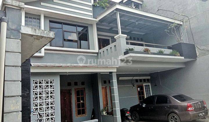 Rumah Dan Kos-Kosan Dengan Penghasilan Pasif, Lokasi Strategis Rumah 2 Lantai 1