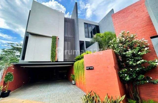 Luxury home di veteran jakarta selatan dengan rooftop yang luas 2