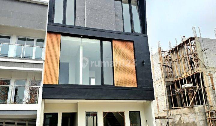 Rumah premium di cilandak jakarta selatan selangkah ke MRT 2