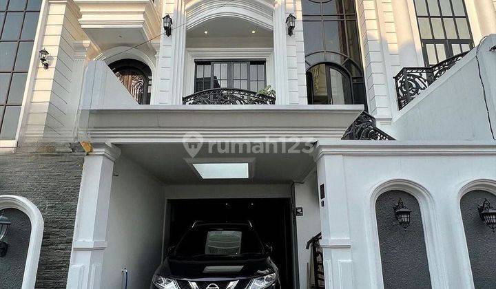 Hunian american clasic 3 LT siap huni dengan rooftop yg nyaman 2