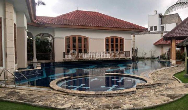 Rumah Mewah Perumahan Elit Dago Swimming Pool 1