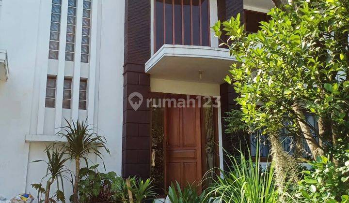 Rumah Mewah Komplek Elite Batununggal Indah 1