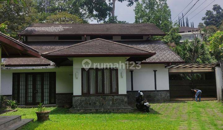 Dijual Rumah Strategis di Perkotaan Area Hegarmanah 1