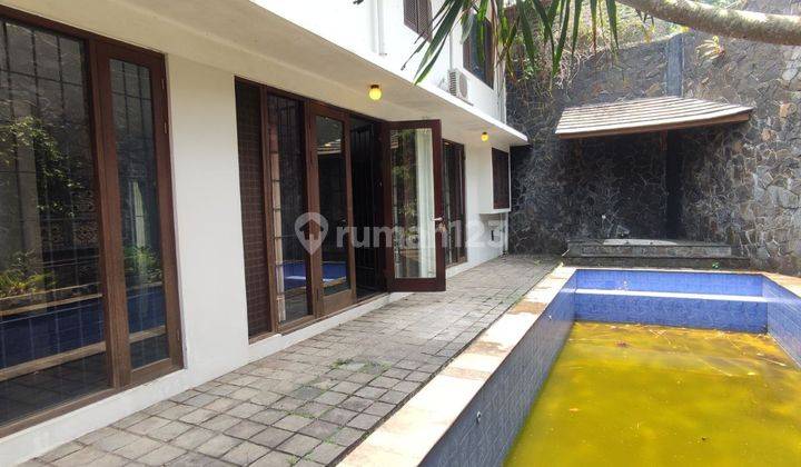 Dijual Rumah Strategis di Perkotaan Area Hegarmanah 2