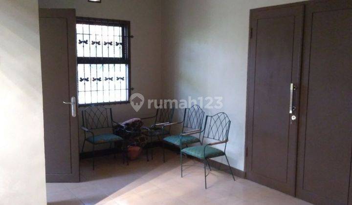 Dijual Rumah Hook Margahayu 2 Lantai Terawat Dekat Griya 2