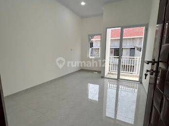 Rumah Baru 3 Lantai Di Tanjung Duren Jakarta Barat  2