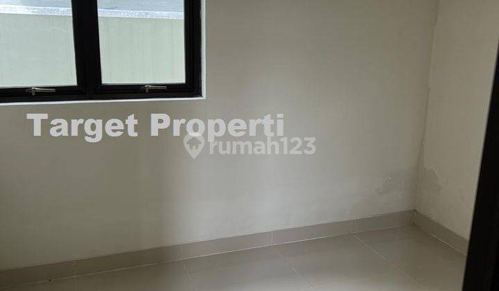 Rumah Bagus Unfurnished di Sentul, Bogor 3