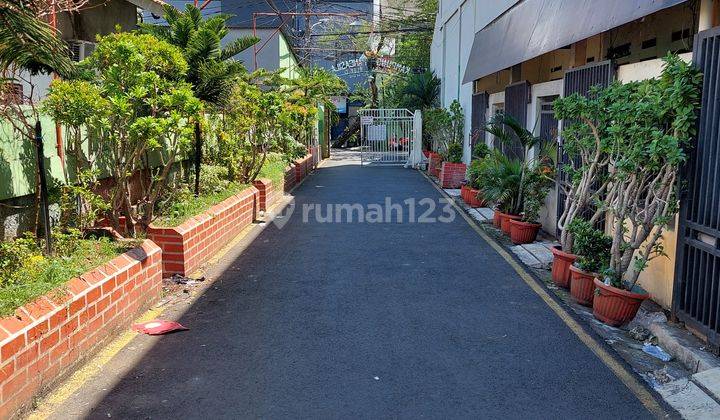 Dijual rumah kost2an 22 pintu 2