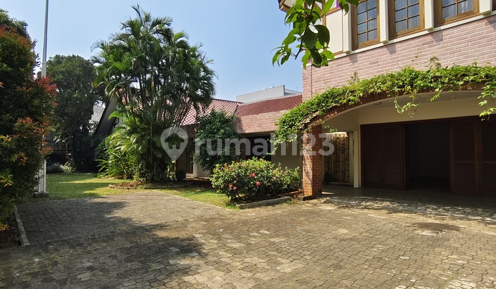 Patra Kuningan Luxury Homes Near the Australian & British Embassies Patra Kuningan Luxury Homes Near the Australian & British Embassies